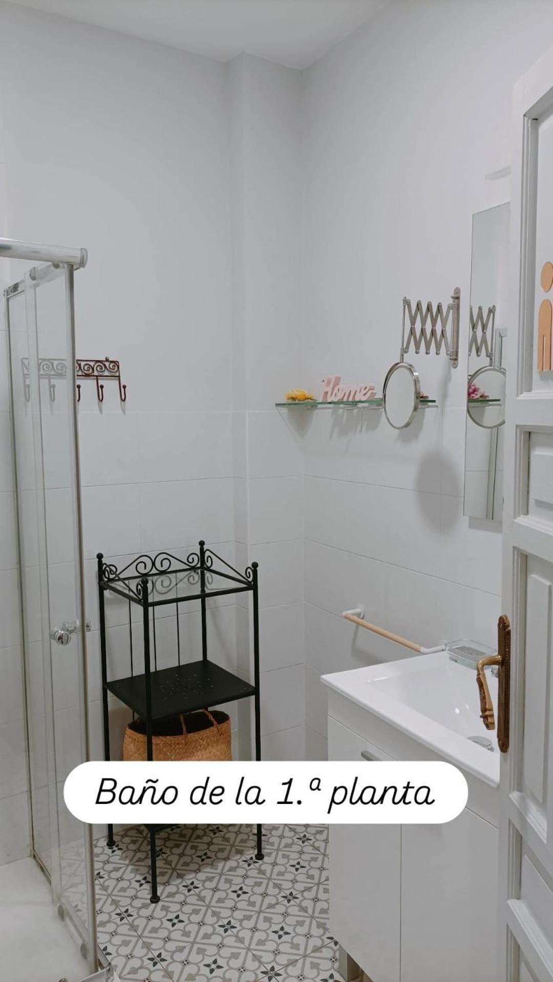 Apartamentos en la Plaza Doña Elvira, 7 Sevilla Exterior foto