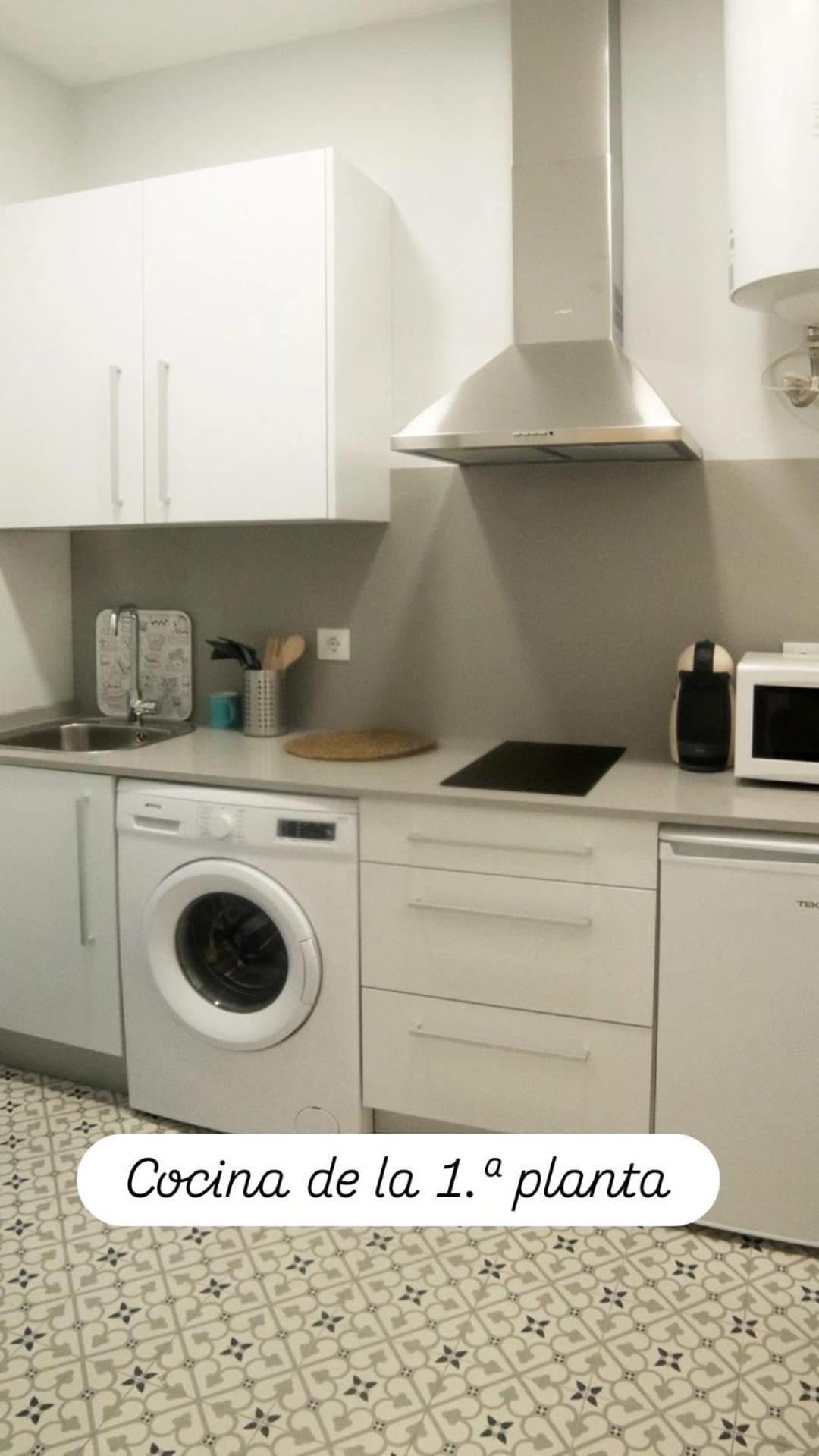 Apartamentos en la Plaza Doña Elvira, 7 Sevilla Exterior foto